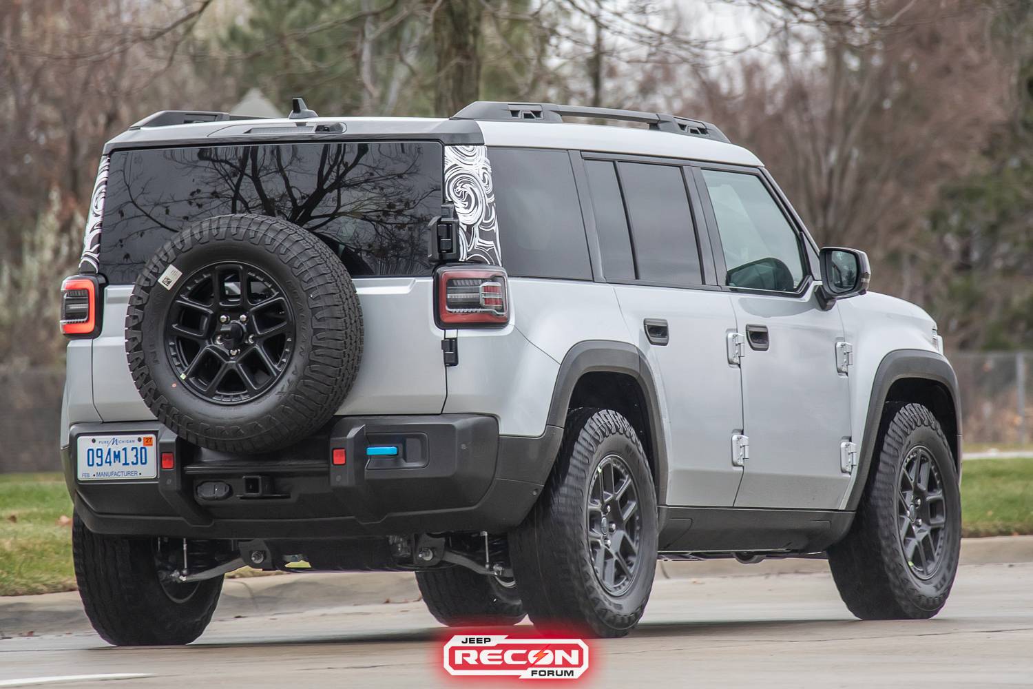 Jeep Recon EV Jeep Recon 4xe INTERIOR First Look! + Driving Modes jeep-recon-interior-fully-uncovered-spied-21