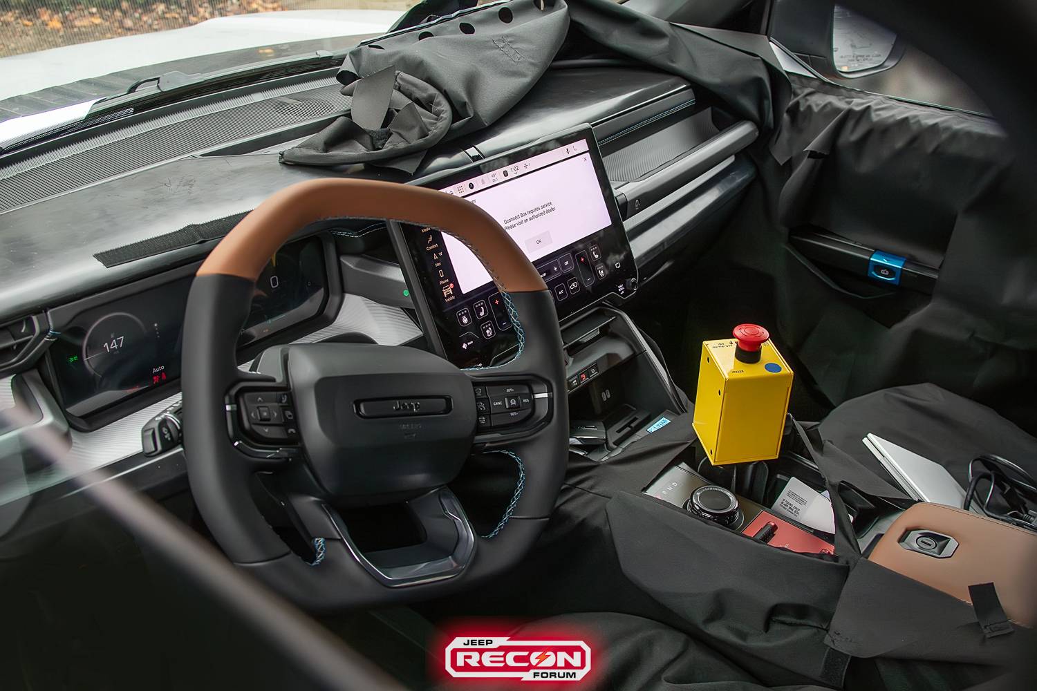 Jeep Recon EV Jeep Recon 4xe INTERIOR First Look! + Driving Modes jeep-recon-interior-fully-uncovered-spied-4