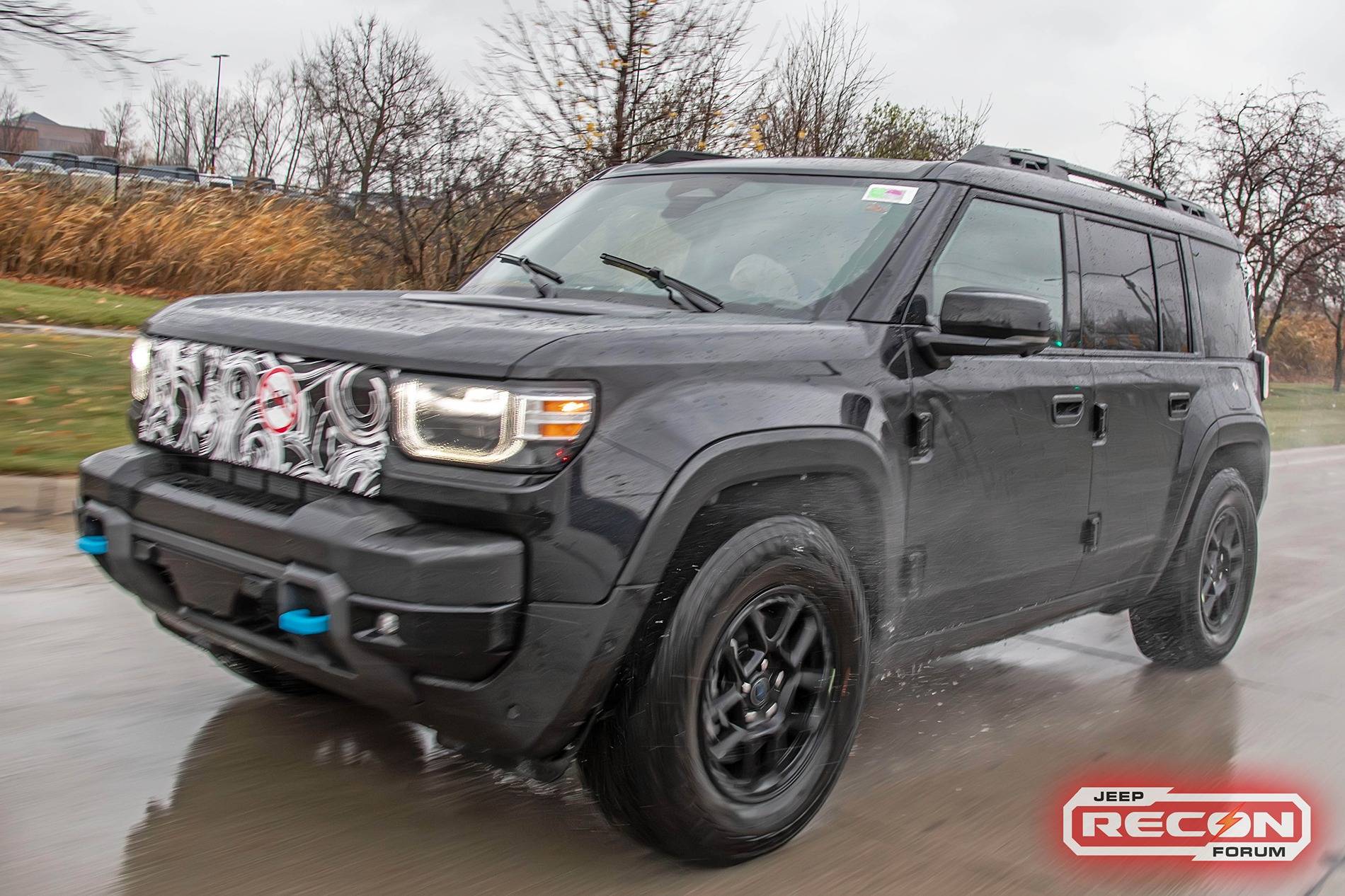 Jeep Recon EV 2025 Jeep Recon SUV EV spied in most revealing looks yet and 3 colors JeepRecon.proto03