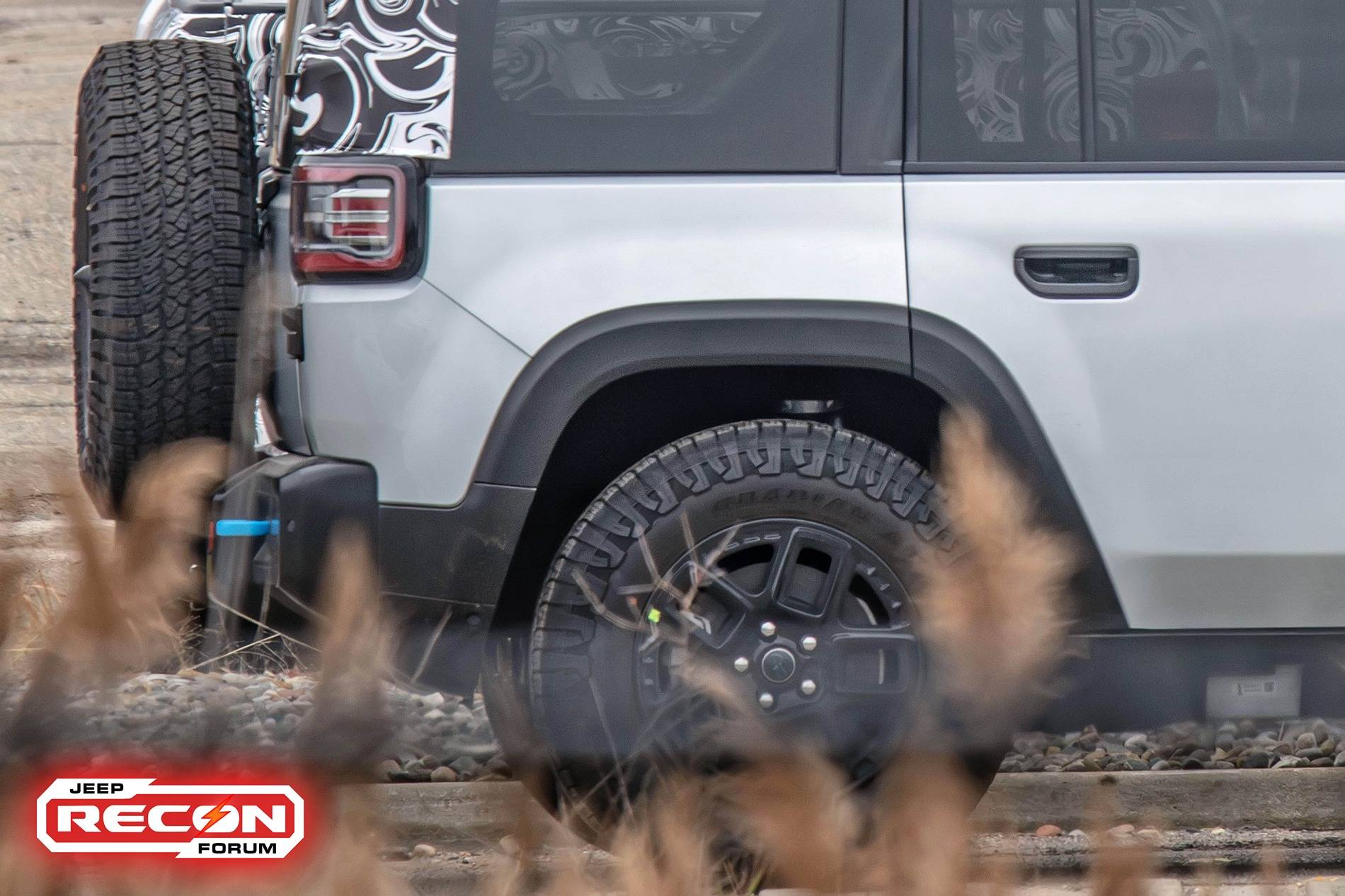 Jeep Recon EV 2025 Jeep Recon SUV EV spied in most revealing looks yet and 3 colors JeepRecon.proto06